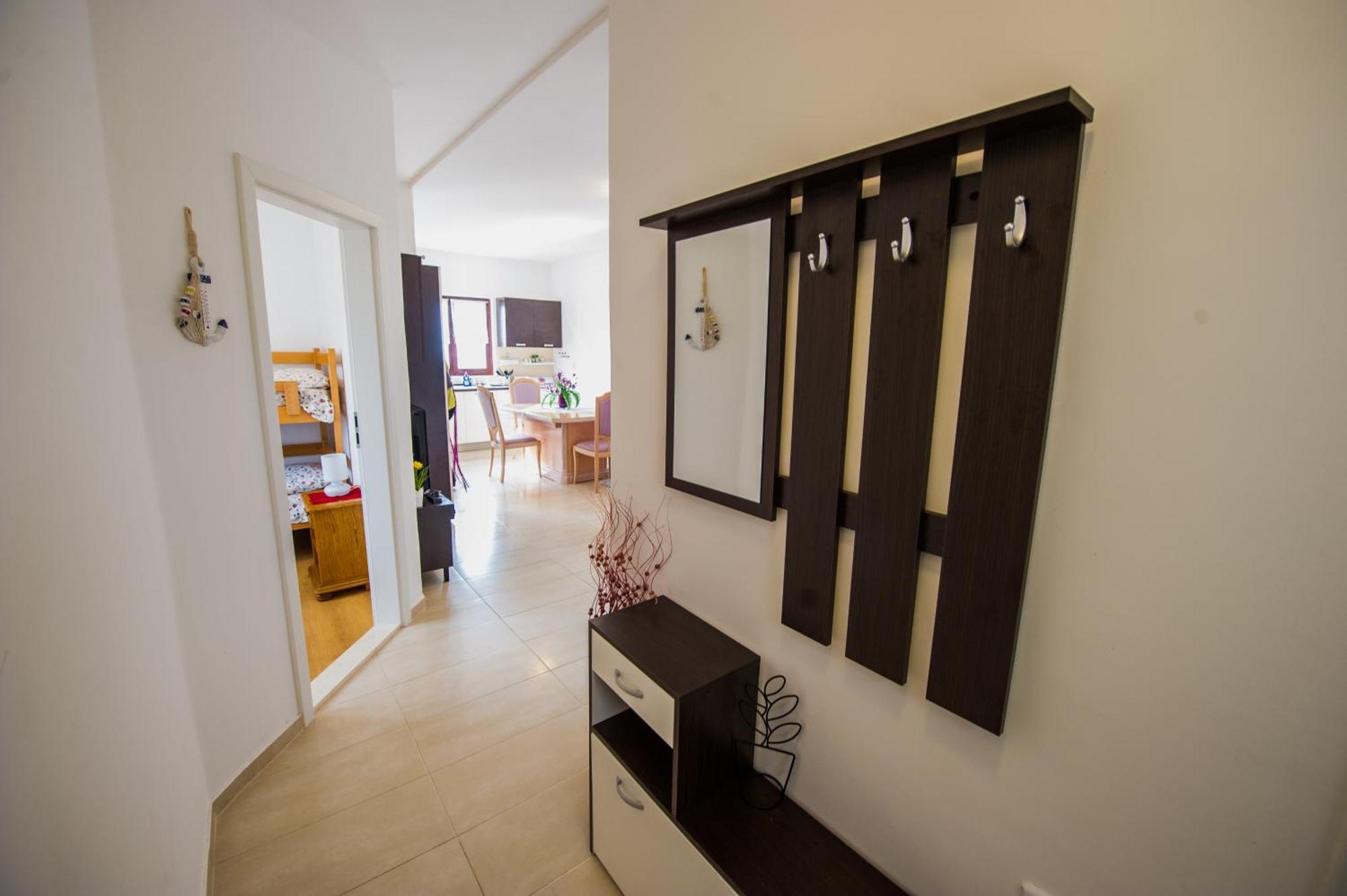 Apartments Villa Flora Rogoznica  Extérieur photo